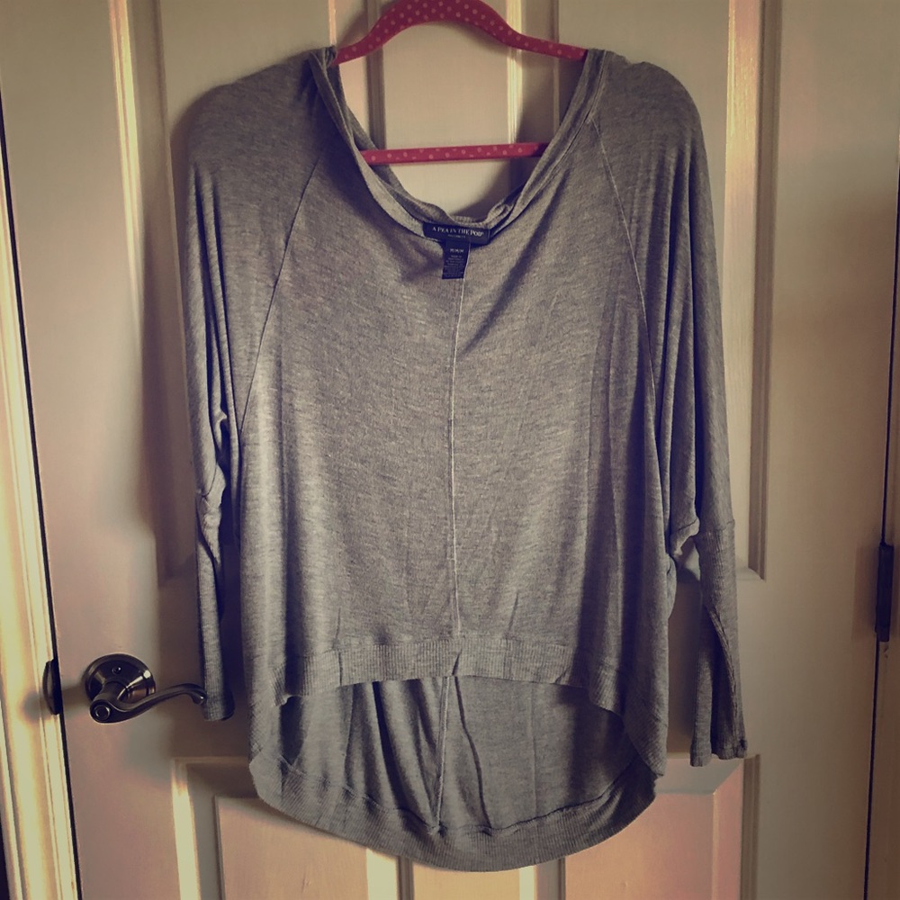 Lot of 5 medium maternity sweaters and shirts